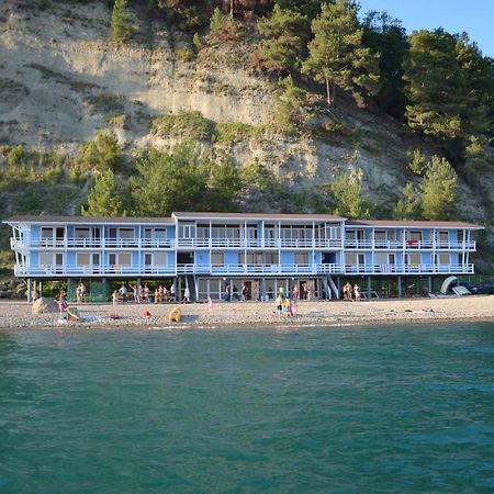 Captain Black Hotel Pizunda Exterior photo
